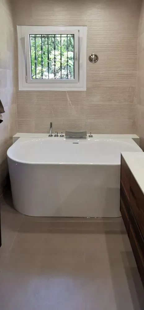 Rénovation de deux salles de bain – Sanary (webp